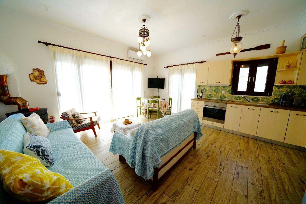Apartment Vana Metamorfosi  Bagian luar foto