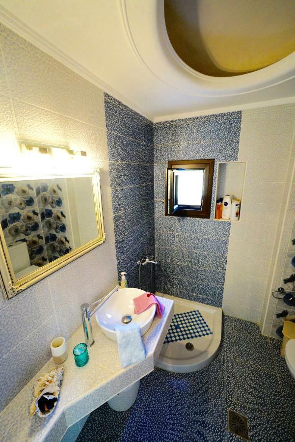 Apartment Vana Metamorfosi  Bagian luar foto