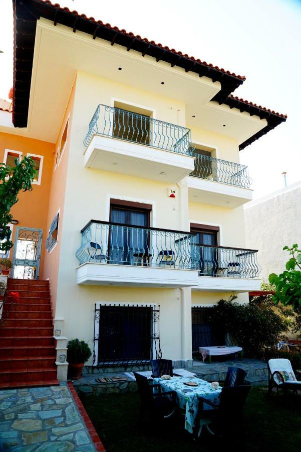 Apartment Vana Metamorfosi  Bagian luar foto