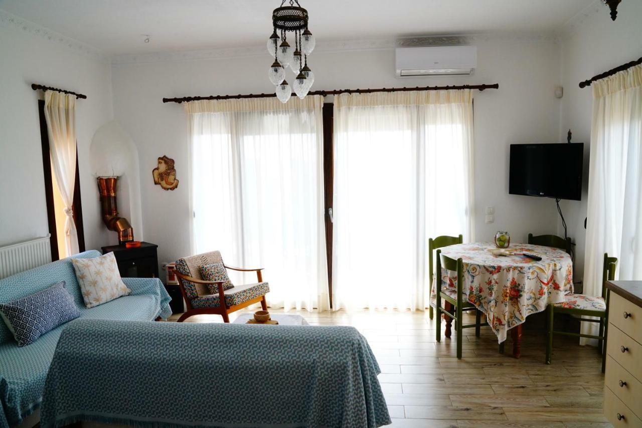 Apartment Vana Metamorfosi  Bagian luar foto