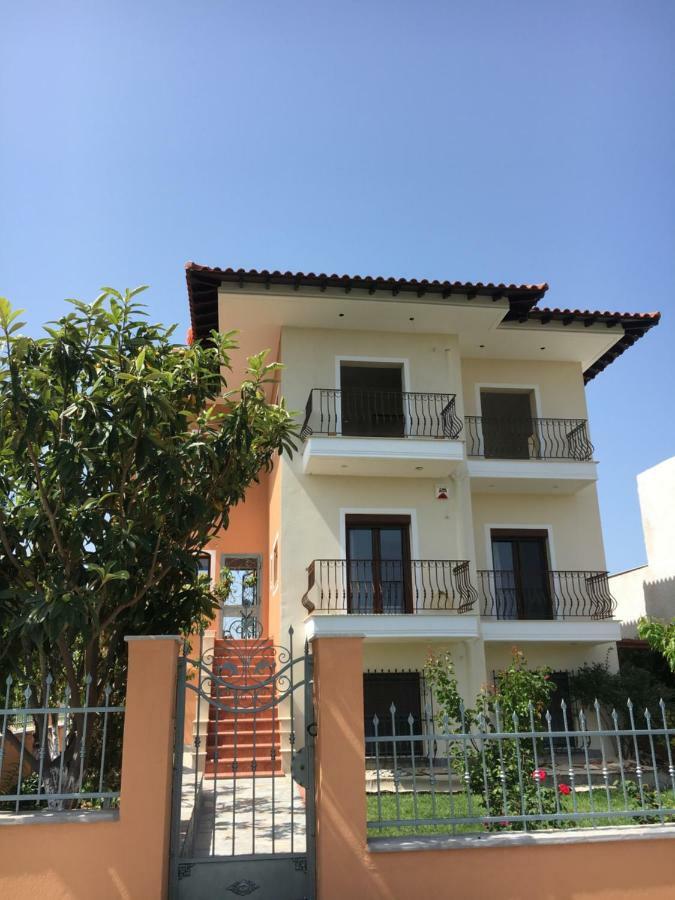 Apartment Vana Metamorfosi  Bagian luar foto