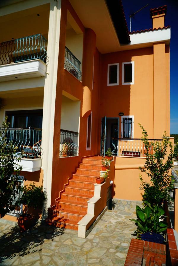 Apartment Vana Metamorfosi  Bagian luar foto